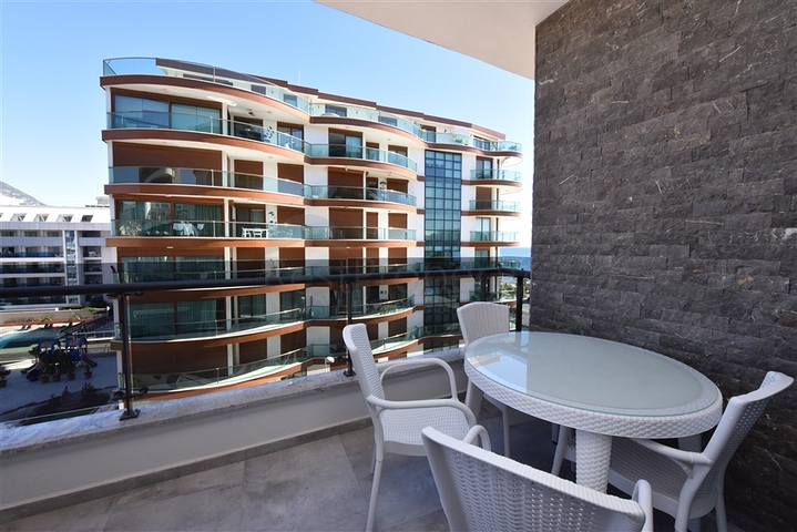 Меблированная квартира 2+1 с видом на море