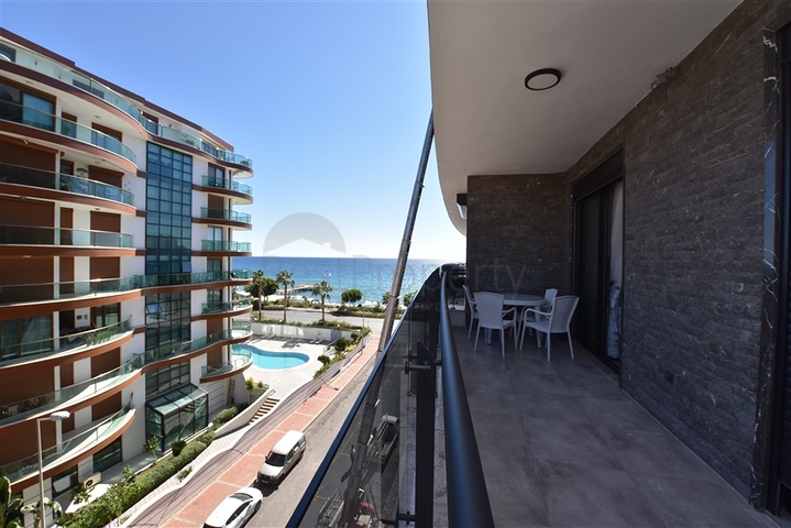 Меблированная квартира 2+1 с видом на море