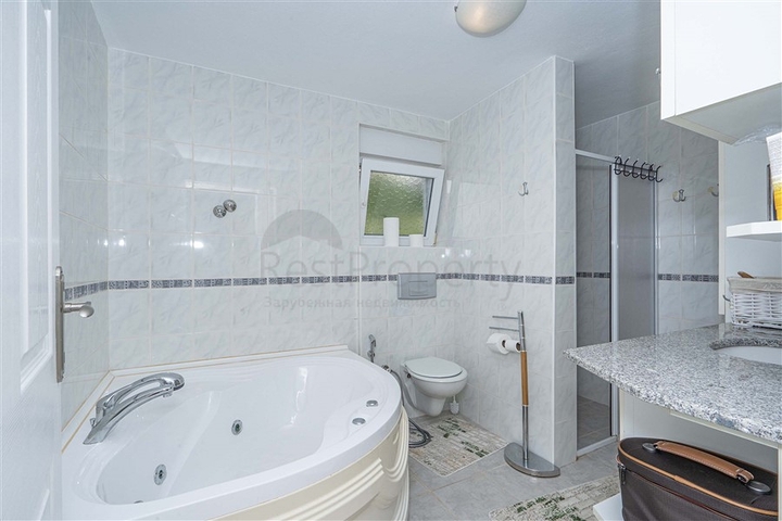 Двухэтажная вилла 3+1 с видом на море