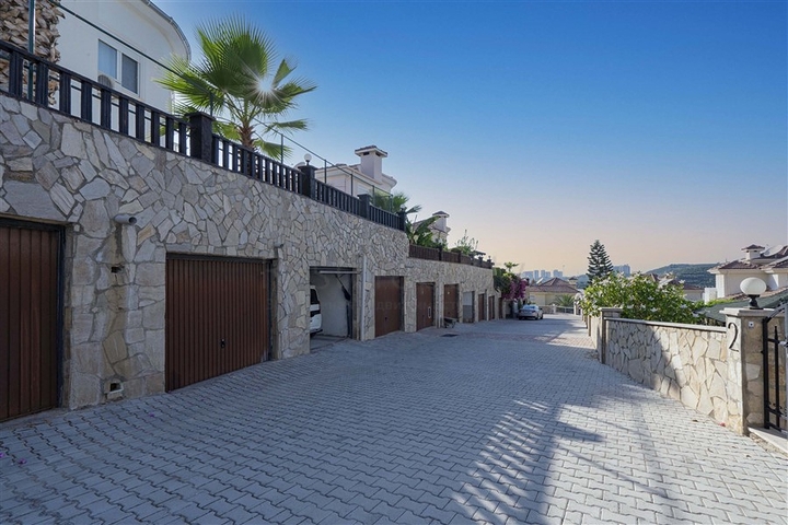 Двухэтажная вилла 3+1 с видом на море