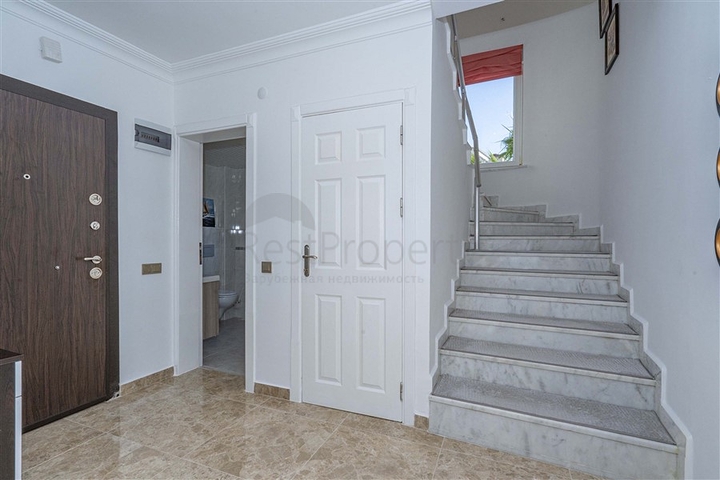 Двухэтажная вилла 3+1 с видом на море