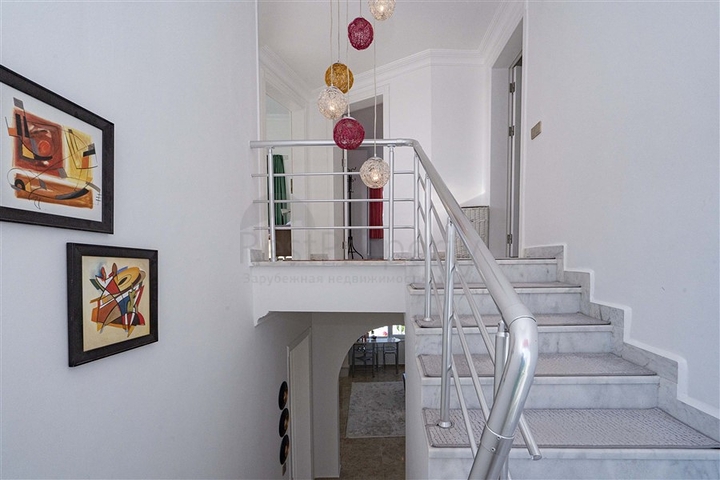 Двухэтажная вилла 3+1 с видом на море