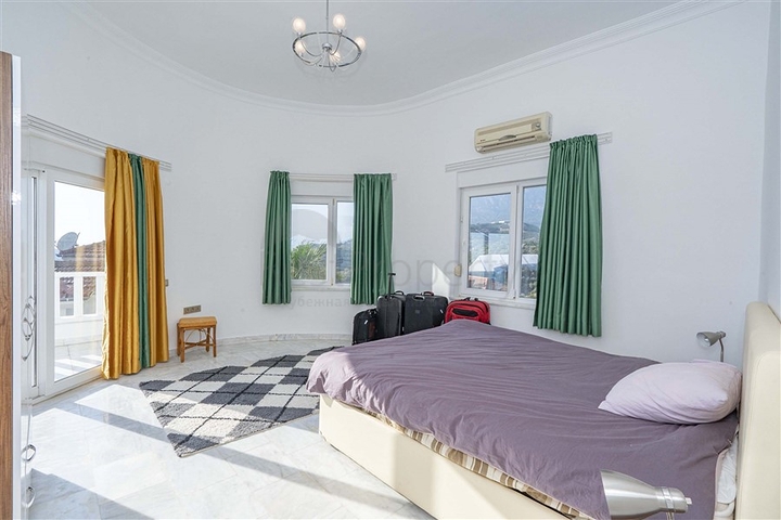 Двухэтажная вилла 3+1 с видом на море