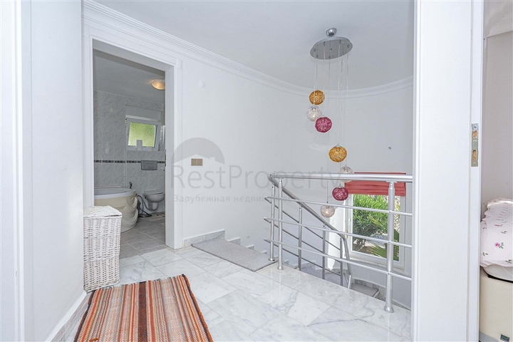 Двухэтажная вилла 3+1 с видом на море