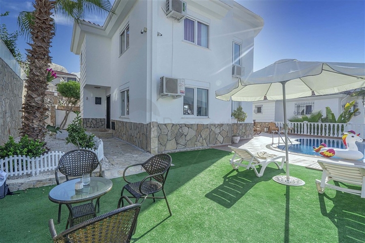 Двухэтажная вилла 3+1 с видом на море