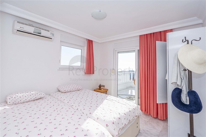 Двухэтажная вилла 3+1 с видом на море