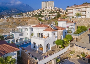 Двухэтажная вилла 3+1 с видом на море