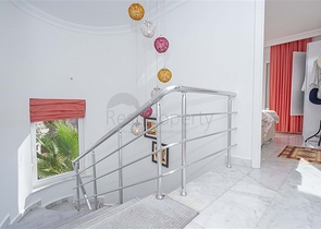 Двухэтажная вилла 3+1 с видом на море