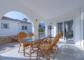 Двухэтажная вилла 3+1 с видом на море