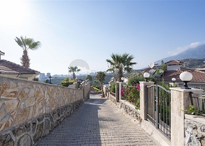 Двухэтажная вилла 3+1 с видом на море