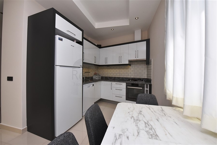 Двухкомнатная квартира с мебелью