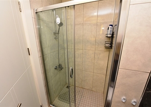 Двухкомнатная квартира с мебелью