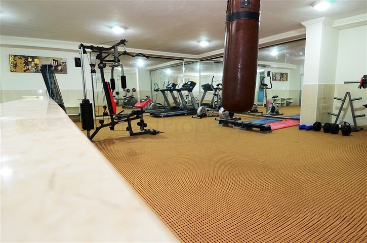 Трехкомнатная квартира в 100 метрах от моря