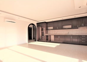 Трехкомнатная квартира в 100 метрах от моря