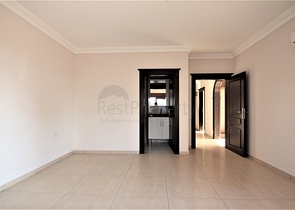 Трехкомнатная квартира в 100 метрах от моря