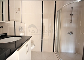 Трехкомнатная квартира в 100 метрах от моря