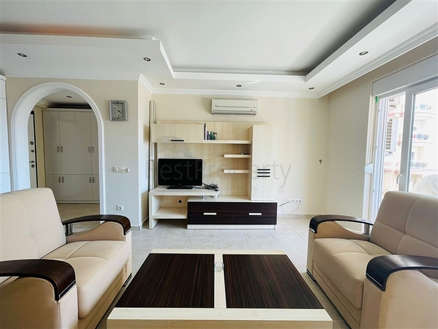 Меблированная квартира планировки 1+1 в 200 метрах от моря