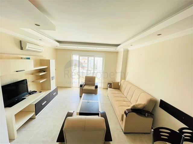 Меблированная квартира планировки 1+1 в 200 метрах от моря