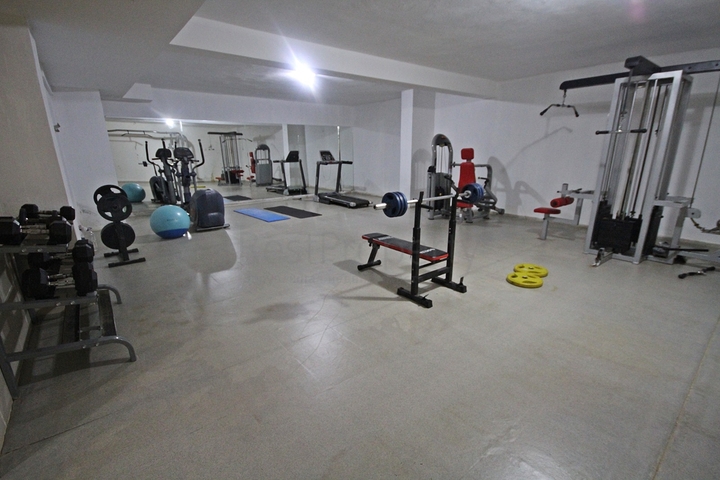 Меблированная квартира планировки 1+1 в 200 метрах от моря