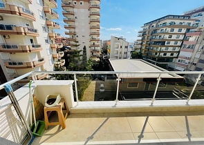 Меблированная квартира планировки 1+1 в 200 метрах от моря