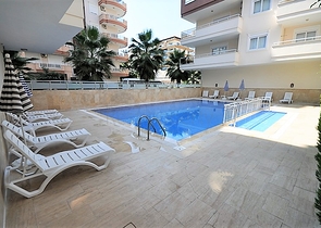 Меблированная квартира планировки 1+1 в 200 метрах от моря