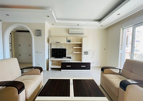 Меблированная квартира планировки 1+1 в 200 метрах от моря