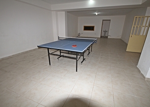 Меблированная квартира планировки 1+1 в 200 метрах от моря