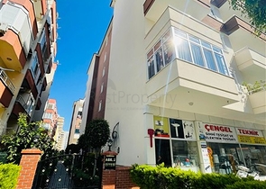 Меблированная квартира планировки 1+1 в 200 метрах от моря