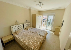 Меблированная квартира планировки 1+1 в 200 метрах от моря