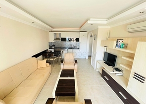 Меблированная квартира планировки 1+1 в 200 метрах от моря