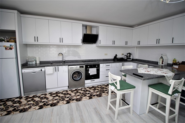 Меблированная вилла планировки 2+1