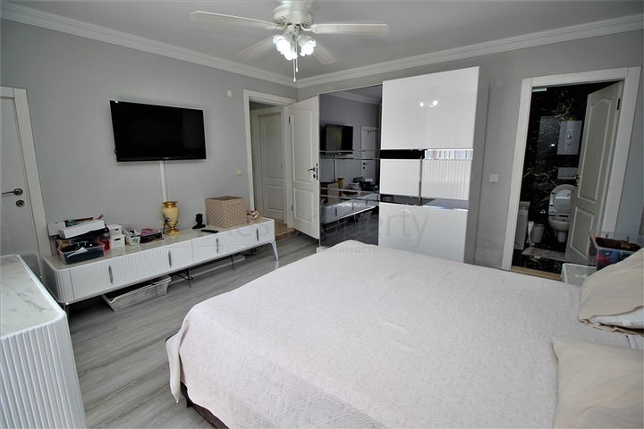 Меблированная вилла планировки 2+1