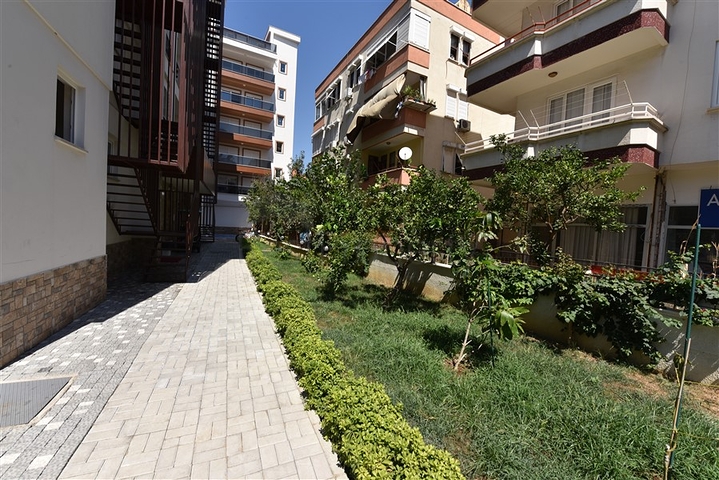 Меблированная квартира 1+1 на Клеопатре