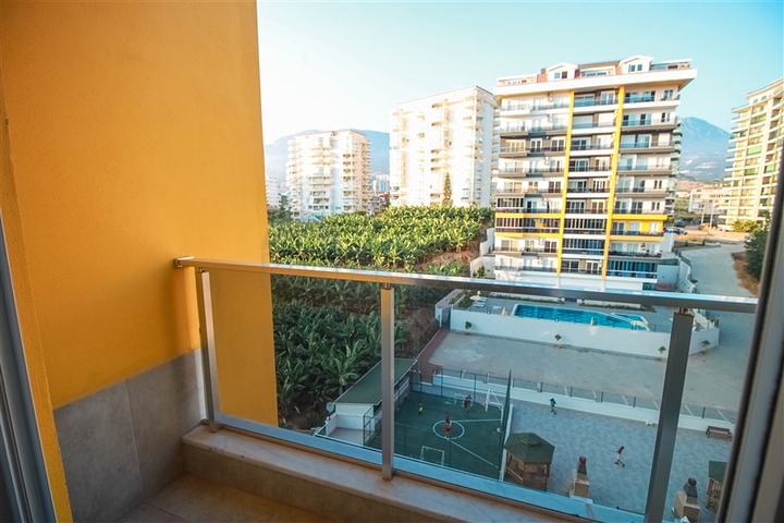 Трехкомнатная квартира в районе Махмутлар в 500 метрах от моря