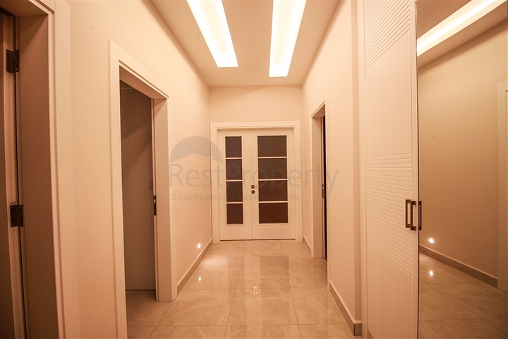 Трехкомнатная квартира в районе Махмутлар в 500 метрах от моря