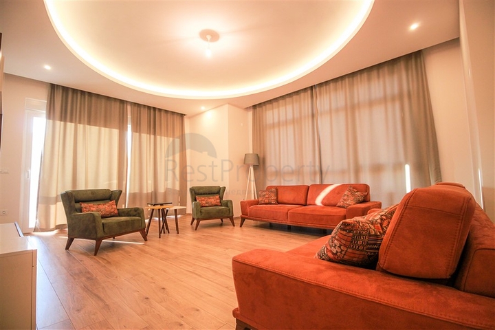 Трехкомнатная квартира в районе Махмутлар в 500 метрах от моря