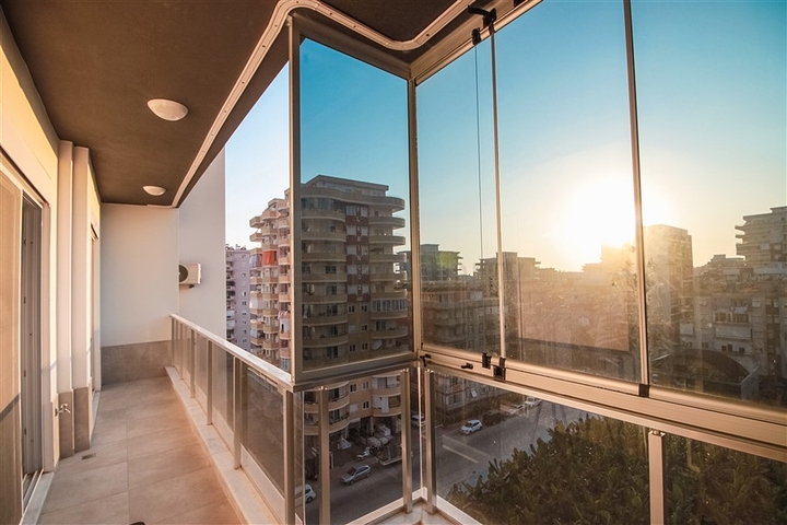 Трехкомнатная квартира в районе Махмутлар в 500 метрах от моря