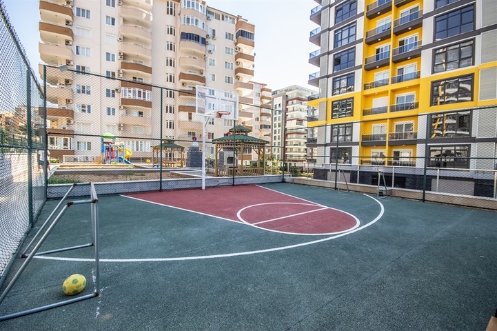 Трехкомнатная квартира в районе Махмутлар в 500 метрах от моря