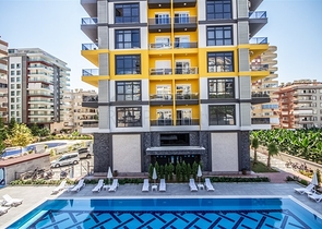 Трехкомнатная квартира в районе Махмутлар в 500 метрах от моря