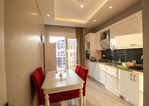 Трехкомнатная квартира в районе Махмутлар в 500 метрах от моря