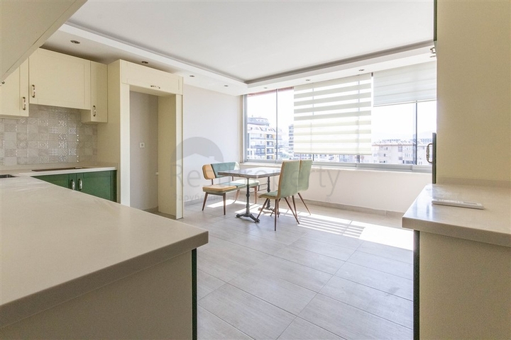 Меблированный пентхаус планировки 3+1