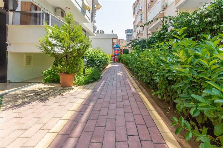 Меблированный пентхаус планировки 3+1