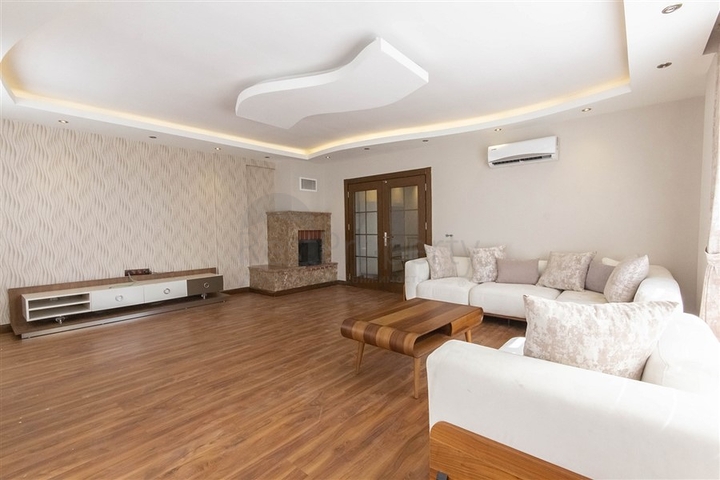 Меблированный пентхаус планировки 3+1