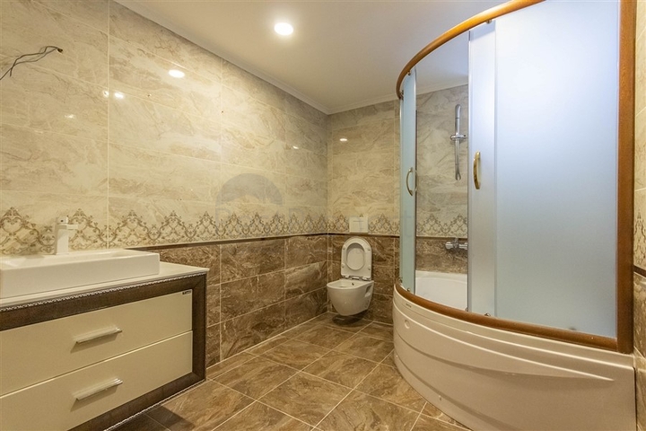 Меблированный пентхаус планировки 3+1