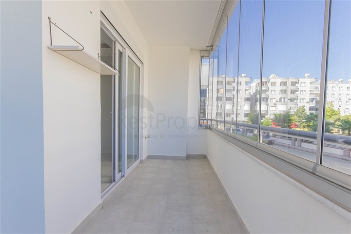 Трехкомнатная квартира в районе Махмутлар