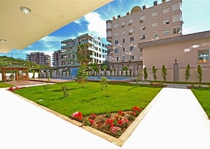 Трехкомнатная квартира в районе Махмутлар