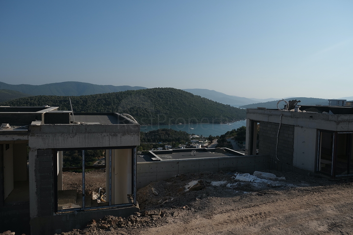 Эко комплекс виллы с видом на море и на лес !