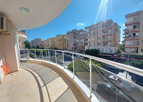 Трехкомнатная квартира в районе Махмутлар планировкой 2+1