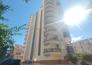 Трехкомнатная квартира в районе Махмутлар планировкой 2+1