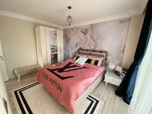 Уютная трехкомнатная квартира с мебелью